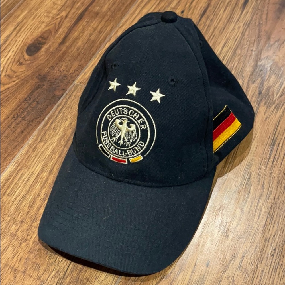 Baseball cap